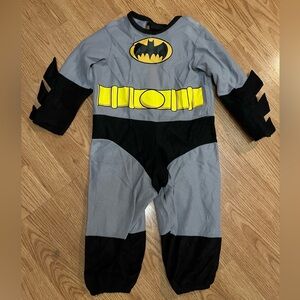 Batman costume (2-4 Toddler)
